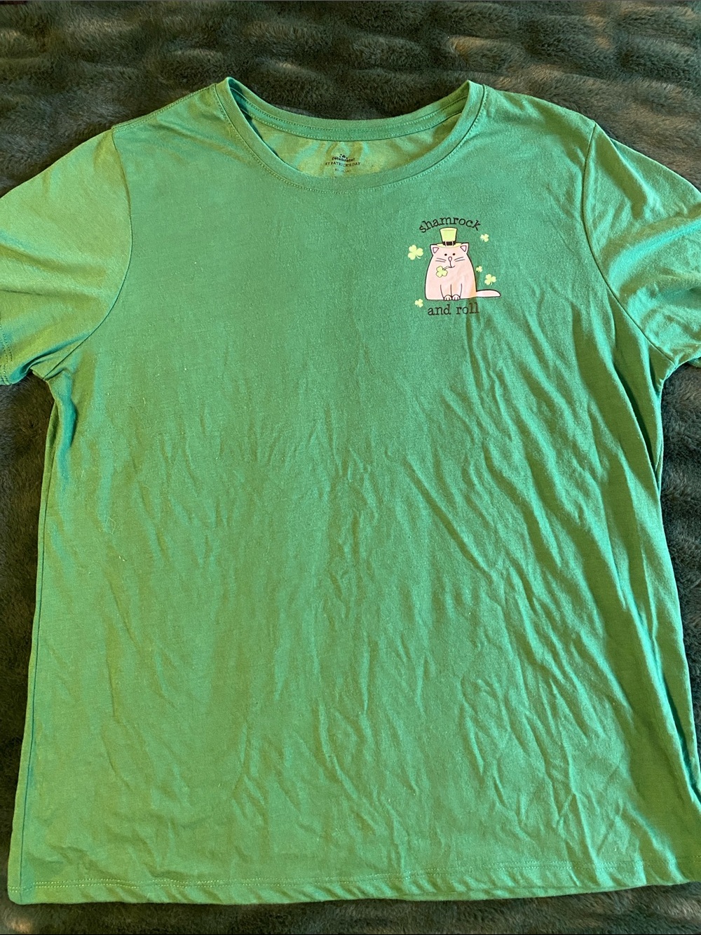 Shamrock Cat Graphic Short Sleeve Tee - Green